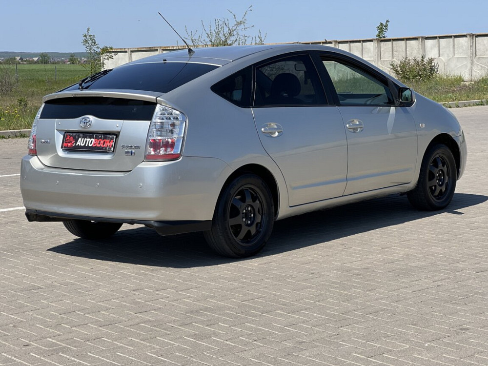Toyota Prius 20 1.5 гибрид Газ метан 20 кубов 6000$ торг / обмен Тирасполь - изображение 6