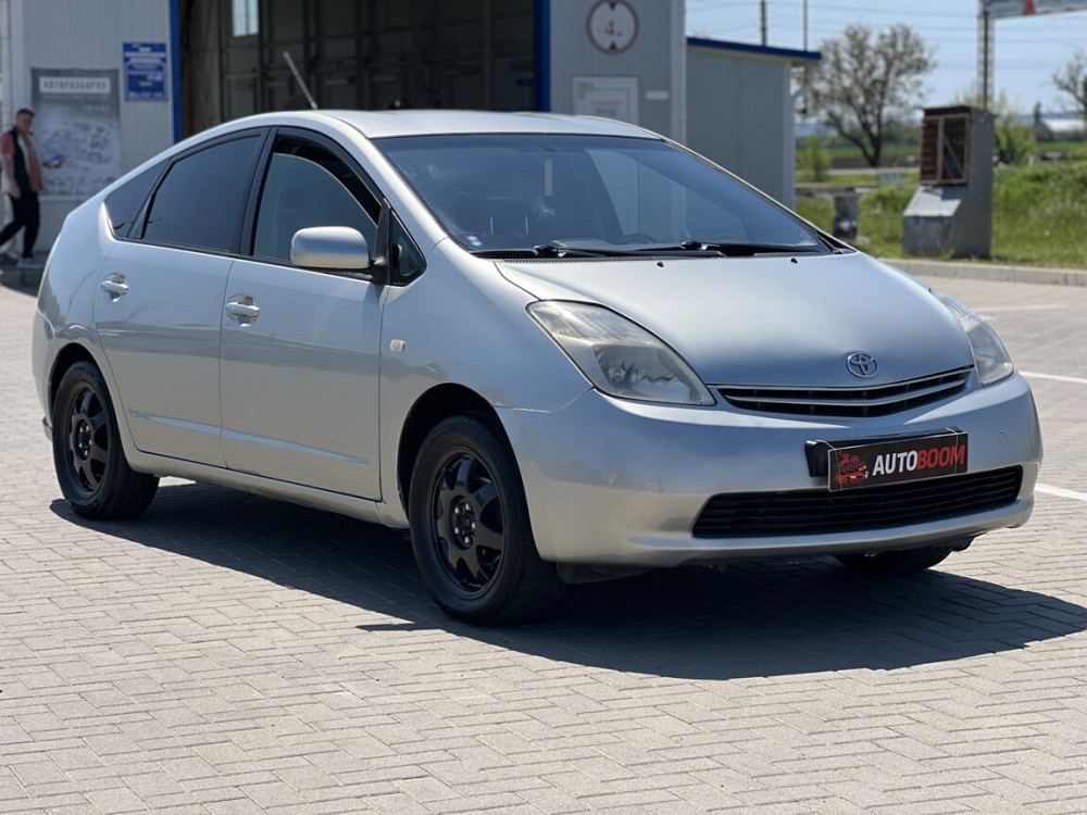 Toyota Prius 20 1.5 гибрид Газ метан 20 кубов 6000$ торг / обмен Тирасполь - изображение 1