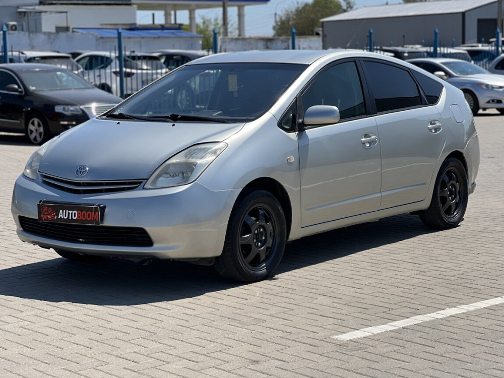 Toyota Prius 20 1.5 гибрид Газ метан 20 кубов 6000$ торг / обмен Тирасполь - изображение 2