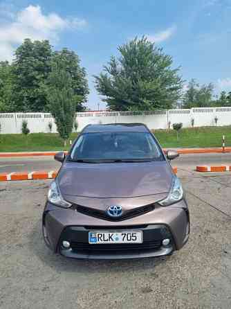 Продается Toyota Prius+ 2015 — гибрид с 7-ю местами Тирасполь