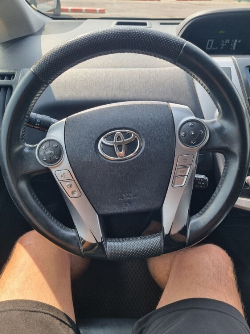 Продается Toyota Prius+ 2015 — гибрид с 7-ю местами Тирасполь - изображение 7