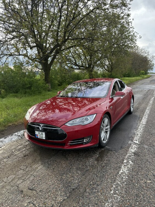 Tesla Model S 85 2014г Тирасполь - изображение 1