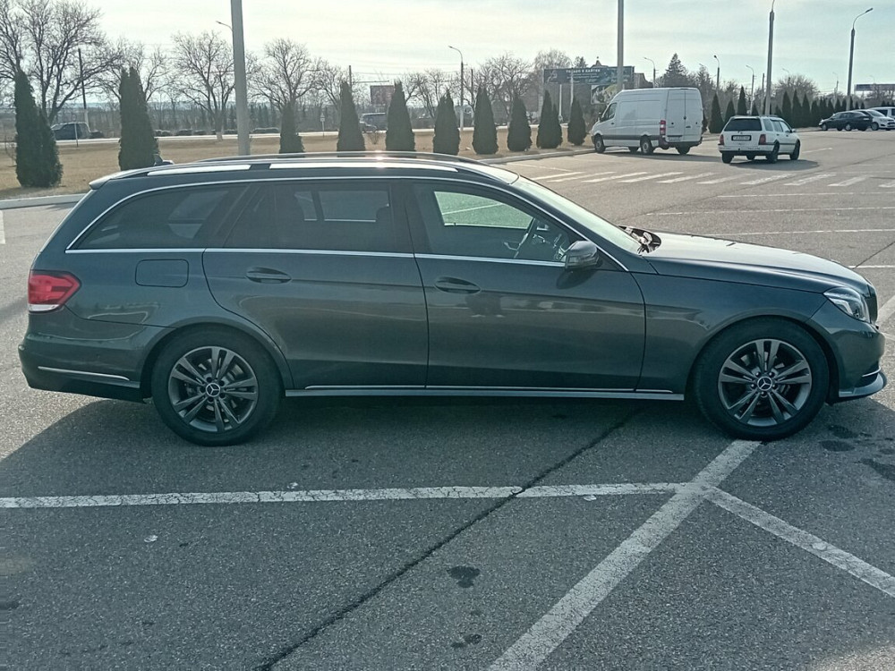 Mercedes E-Class 2014 год Тирасполь Tiraspol - fotografie 5