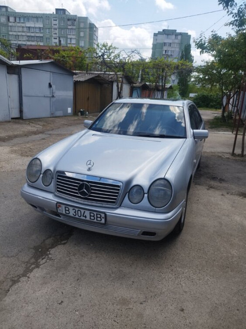 Mercedes E-Class 1996 год Бендеры Bender - fotografie 1