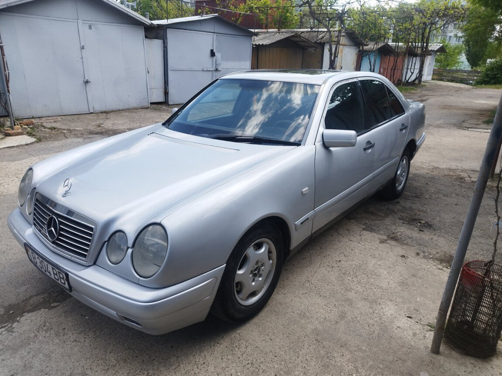 Mercedes E-Class 1996 год Бендеры Bender - fotografie 2