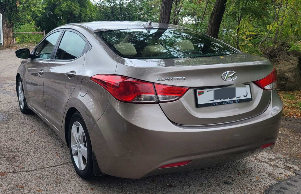 Hyundai Elantra 2013 год Тирасполь Tiraspol - fotografie 3