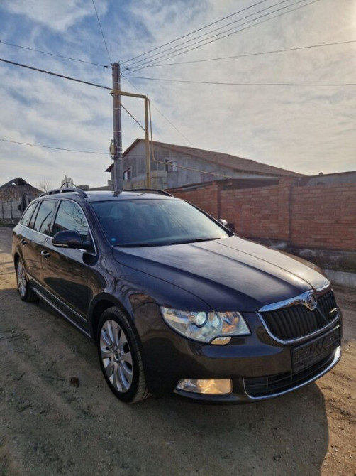 Skoda Superb 2011 год Дубоссары Dubăsari - fotografie 2