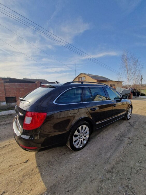 Skoda Superb 2011 год Дубоссары Dubăsari - fotografie 4
