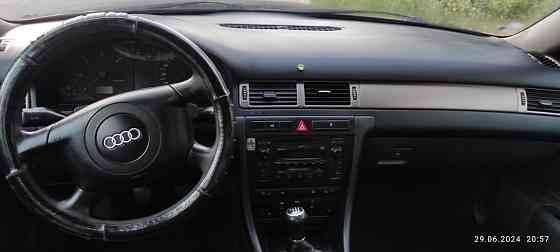 Audi A6 2001 год Бендеры Bender