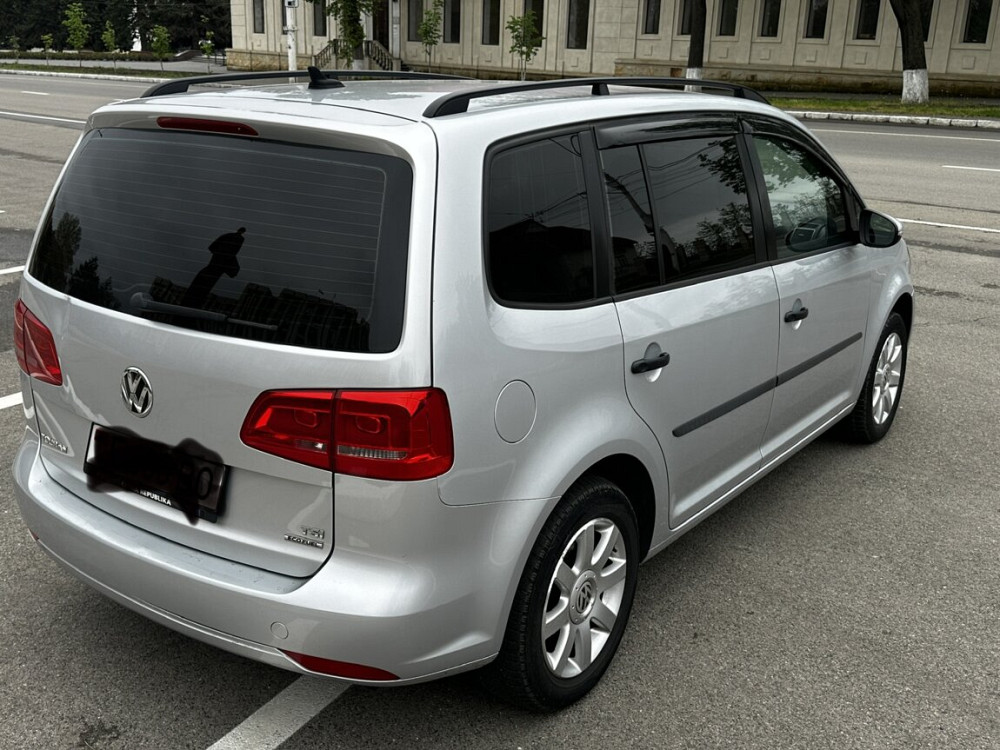 Volkswagen Touran 2011 год Тирасполь Tiraspol - fotografie 3