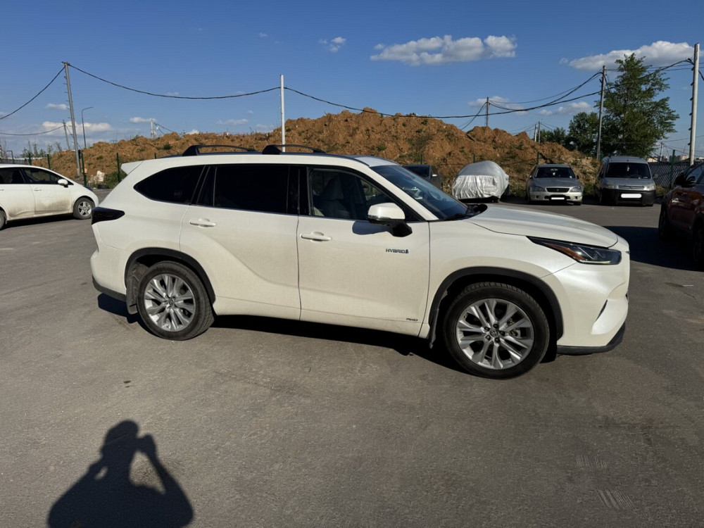 Toyota Highlander 2021 год Бендеры Bender - fotografie 3