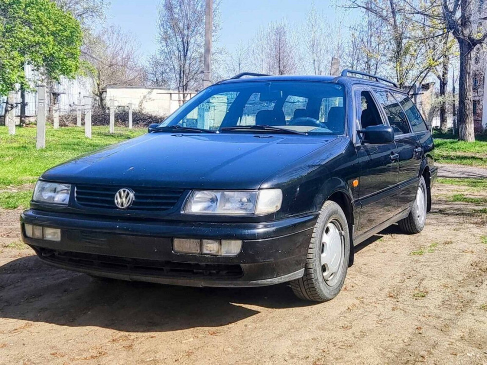 Volkswagen Passat 1995 год Бендеры Бендеры - изображение 1