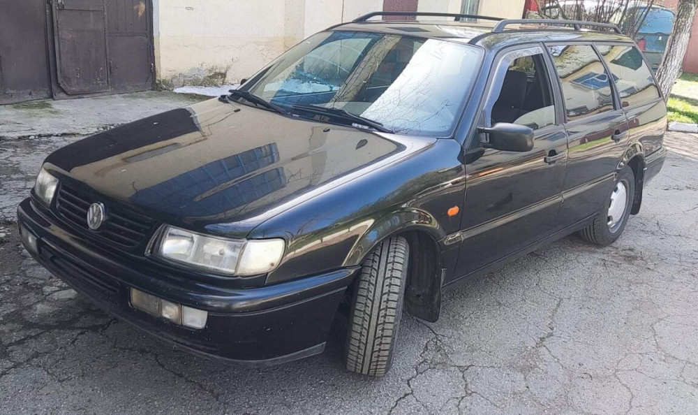 Volkswagen Passat 1995 год Бендеры Бендеры - изображение 3