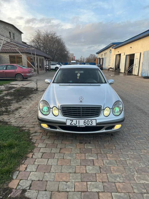 Mercedes E-Class 2003 год Тирасполь Tiraspol - fotografie 3