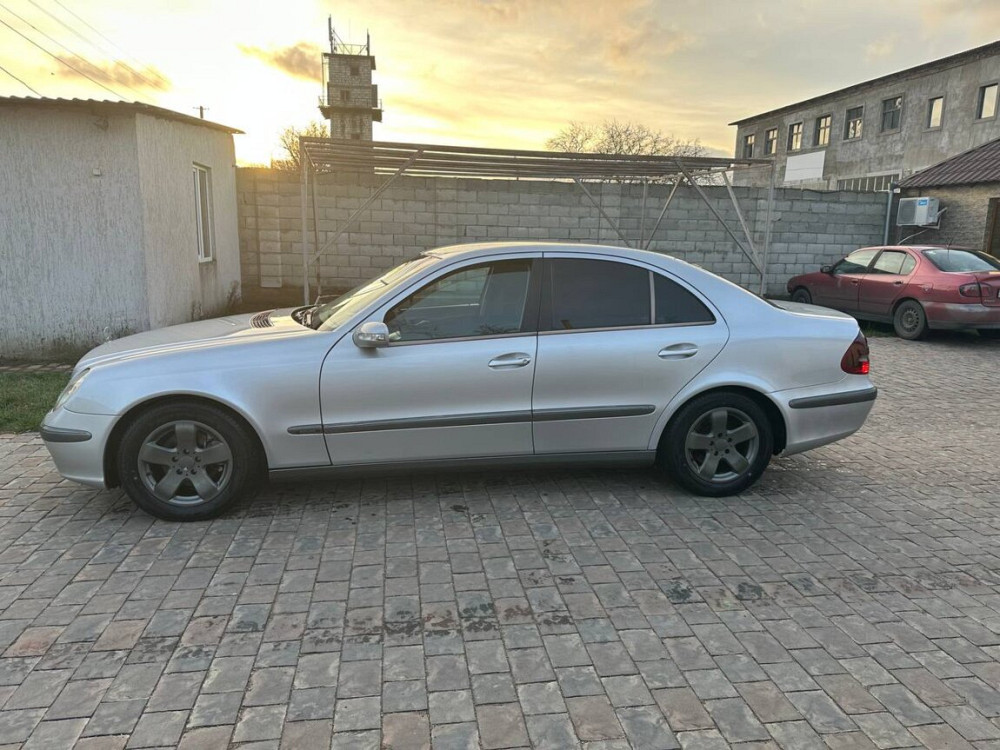 Mercedes E-Class 2003 год Тирасполь Tiraspol - fotografie 1
