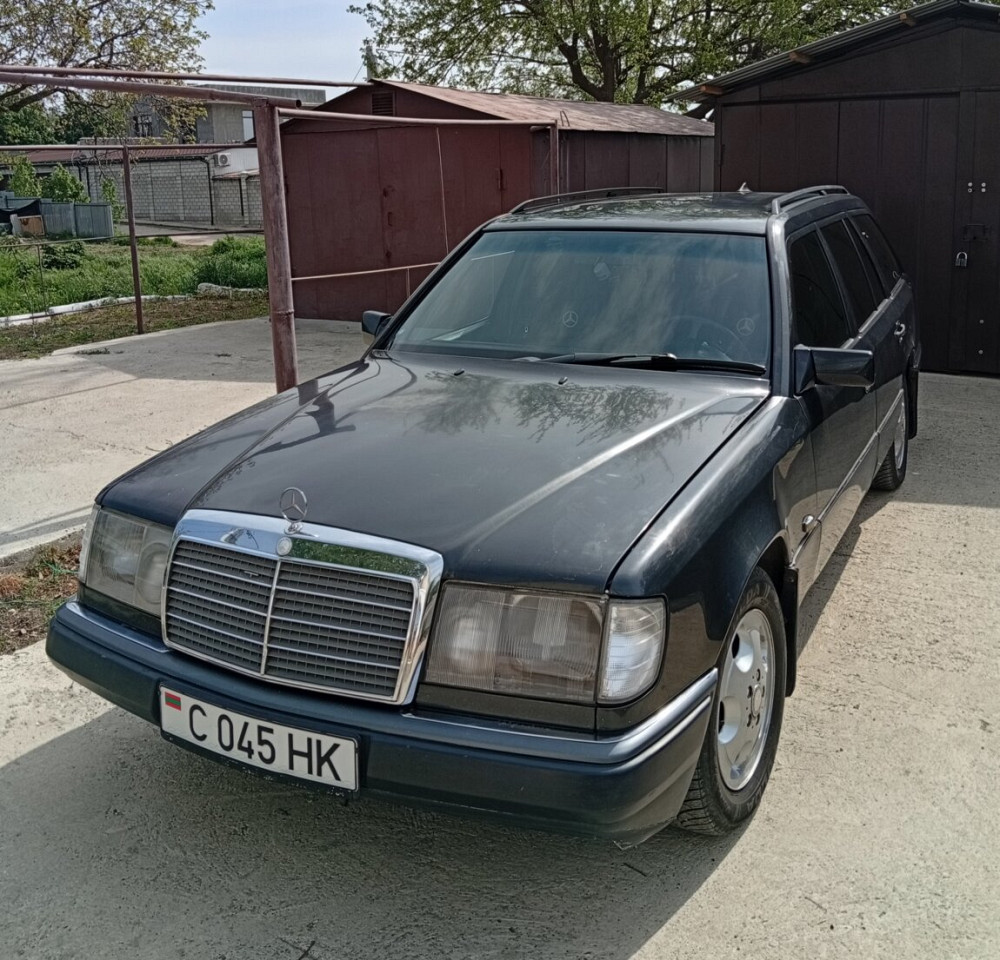 Mercedes W124 1991 год Ближний Хутор Blijnii Hutor - fotografie 1