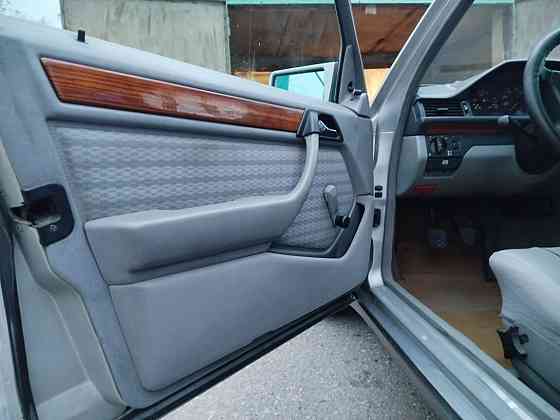 Mercedes W124 1992 год Слободзея Slobozia