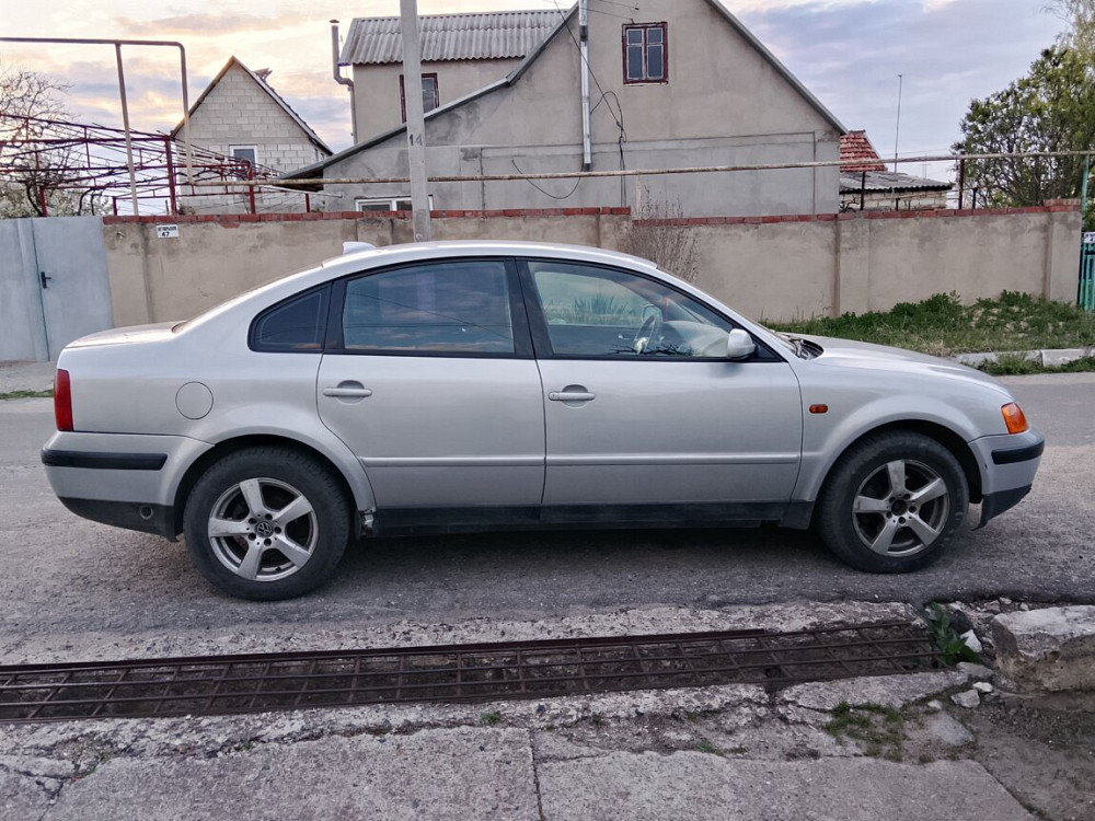 Volkswagen Passat 1997 год Тирасполь Tiraspol - fotografie 1