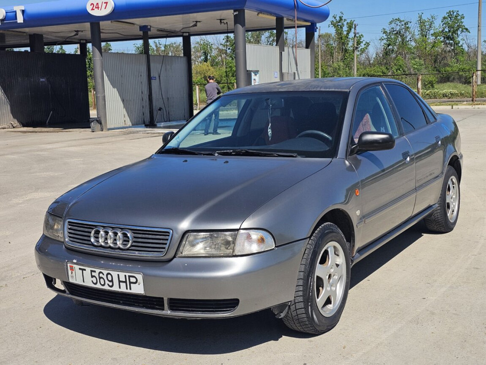 Audi A4 1996 год Тирасполь Tiraspol - fotografie 1