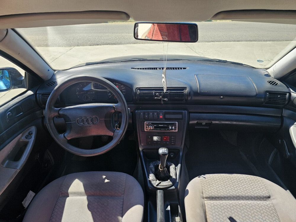 Audi A4 1996 год Тирасполь Tiraspol - fotografie 5