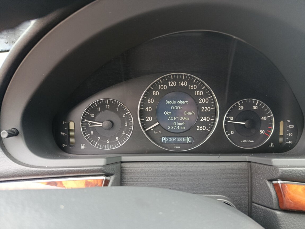 Mercedes E-Class 2005 год Тирасполь Tiraspol - fotografie 7