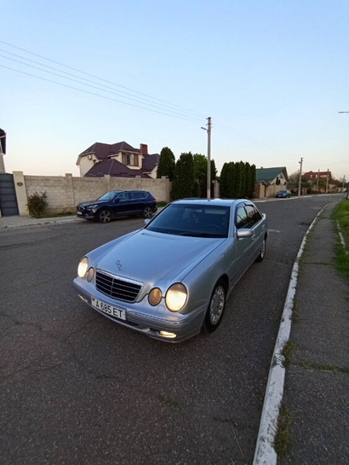 Mercedes E-Class 2000 год Бендеры Бендеры - изображение 1