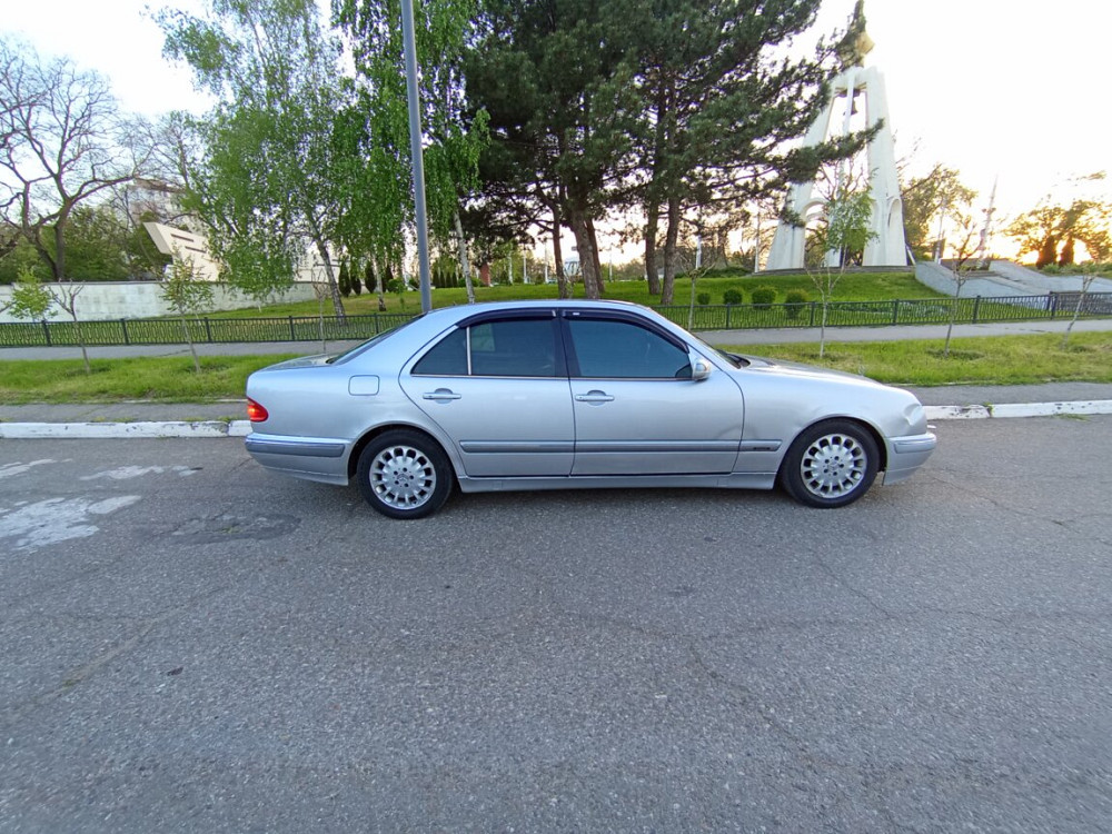 Mercedes E-Class 2000 год Бендеры Бендеры - изображение 2