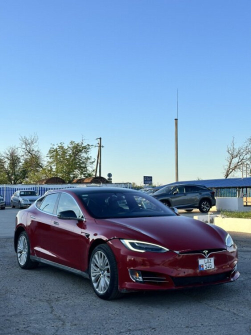 Tesla Model S 2017 год Бендеры Бендеры - изображение 2