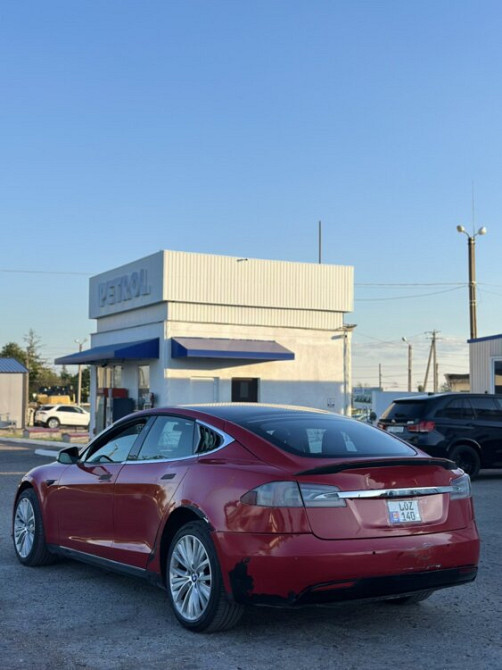 Tesla Model S 2017 год Бендеры Бендеры - изображение 4