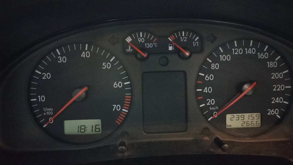 Volkswagen Passat 1999 год Бендеры Bender - fotografie 5