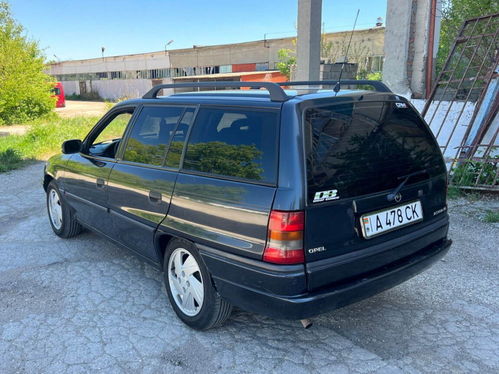 Opel Astra 1997 год Бендеры Бендеры - изображение 4