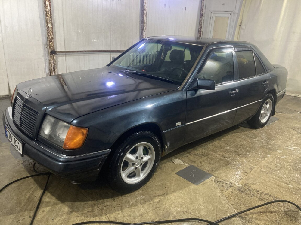 Mercedes W124 1993 год Тирасполь Тирасполь - изображение 1