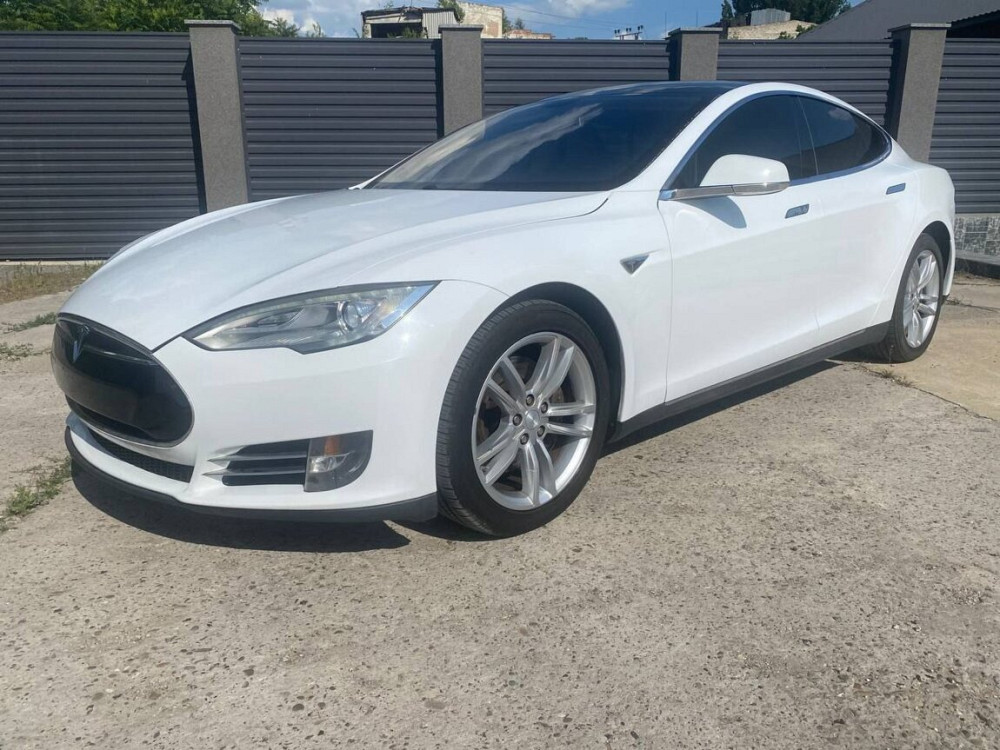 Tesla Model S 2013 год Рыбница Рыбница - изображение 1