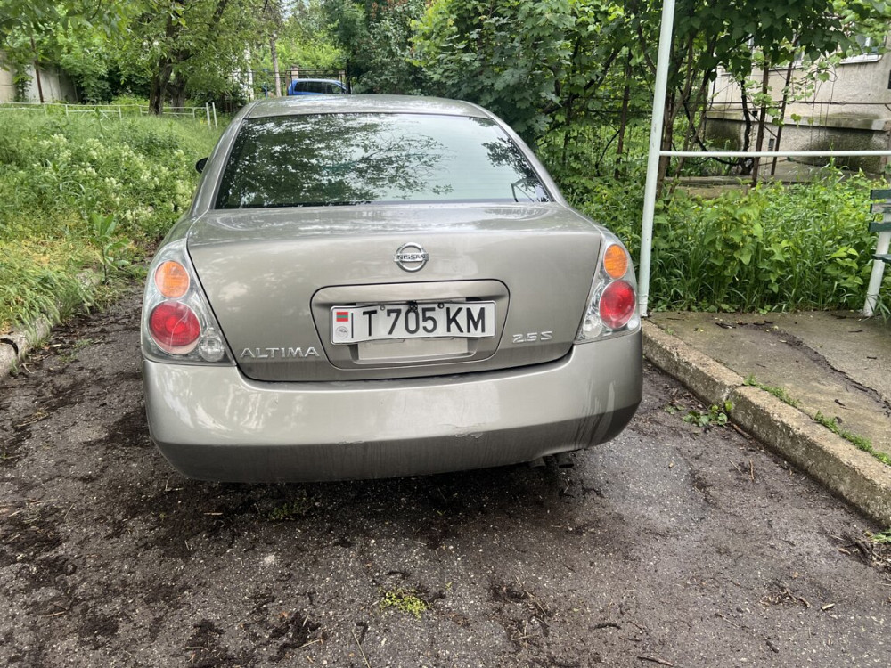 Nissan Altima 2003 год Бендеры Bender - fotografie 4