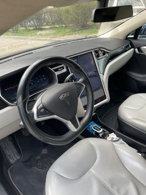 Tesla Model S 2014 год Тирасполь Tiraspol - fotografie 6
