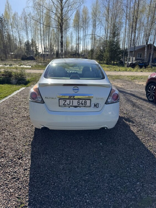 Nissan Altima 2011 год Бендеры Бендеры - изображение 4