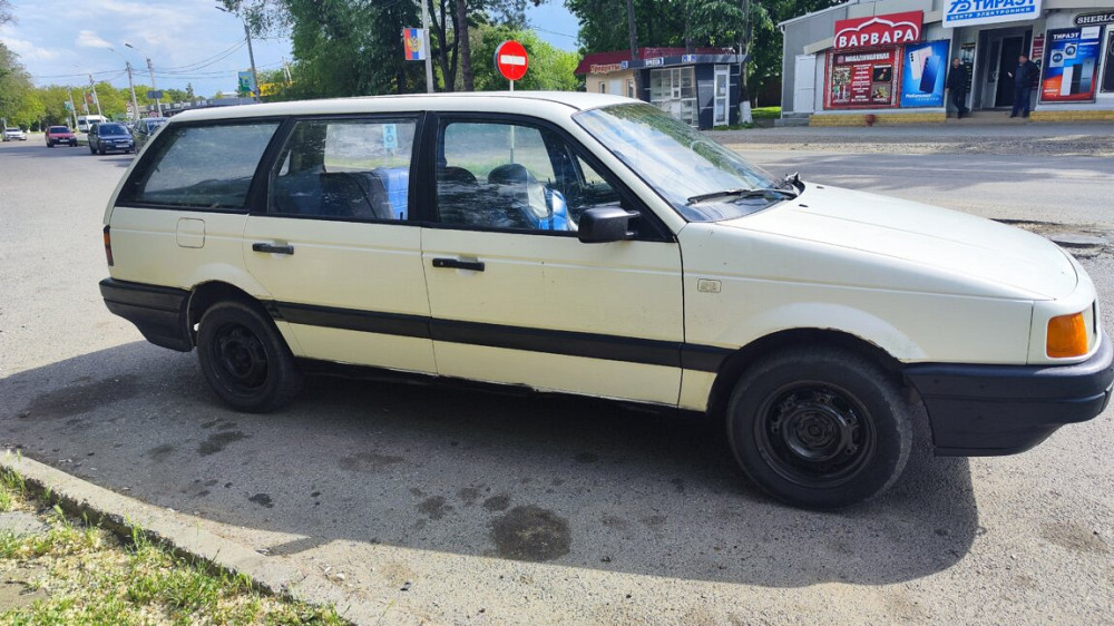 Volkswagen Passat 1990 год Слободзея Слободзея - изображение 2