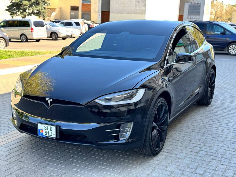 Tesla Model X 2018 год Тирасполь Tiraspol - fotografie 2