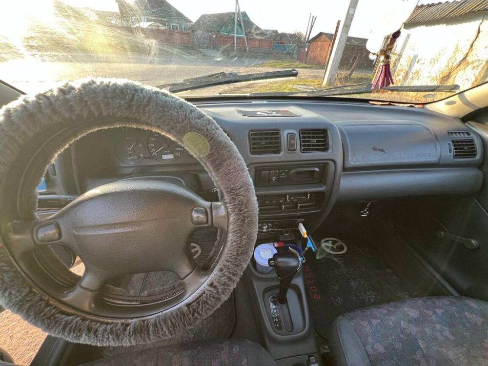 Mazda 323 1997 год Тирасполь Тирасполь - изображение 5