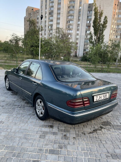Mercedes E-Class 2000 год Тирасполь Tiraspol - fotografie 2