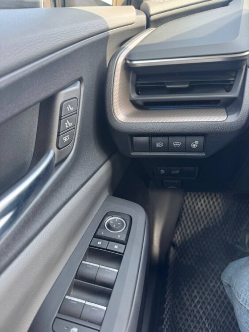 Toyota Prius 2024 год Тирасполь Tiraspol - fotografie 6