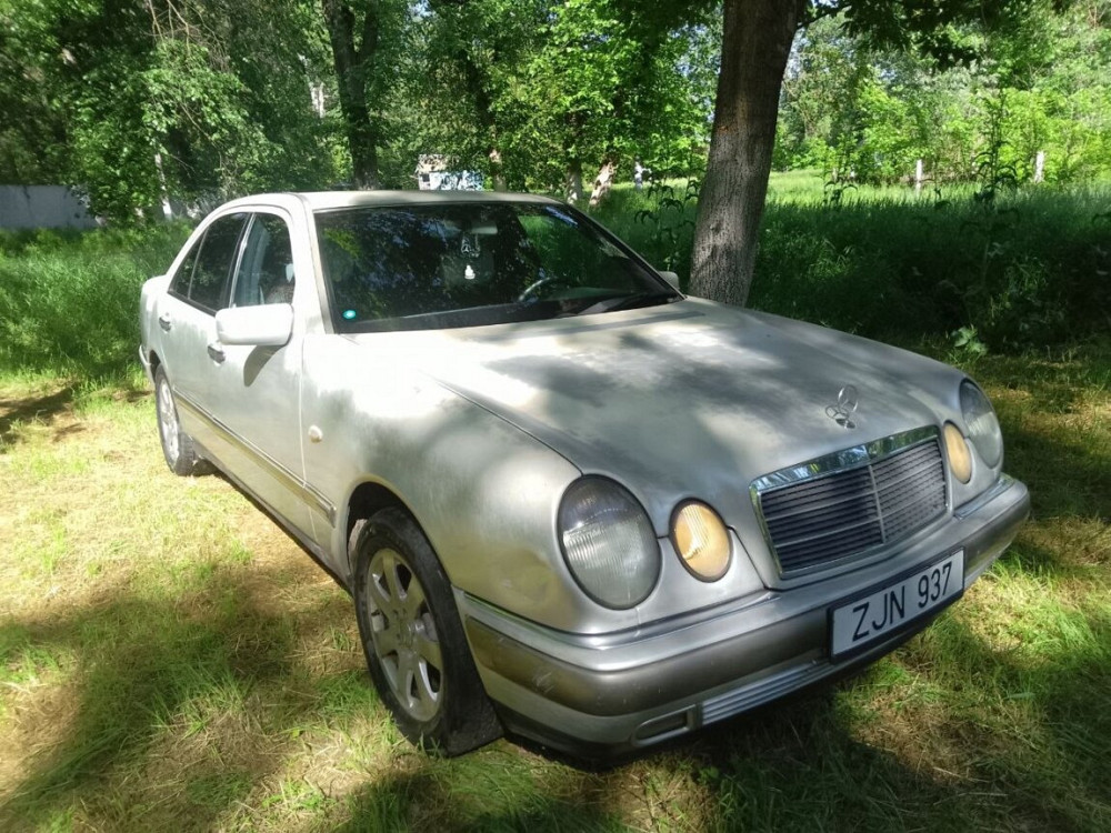Mercedes E-Class 1997 год Тирасполь Тирасполь - изображение 1