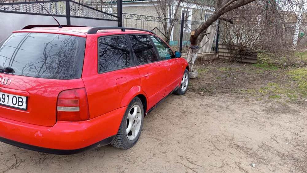 Audi A4 1998 год Тирасполь Тирасполь - изображение 4