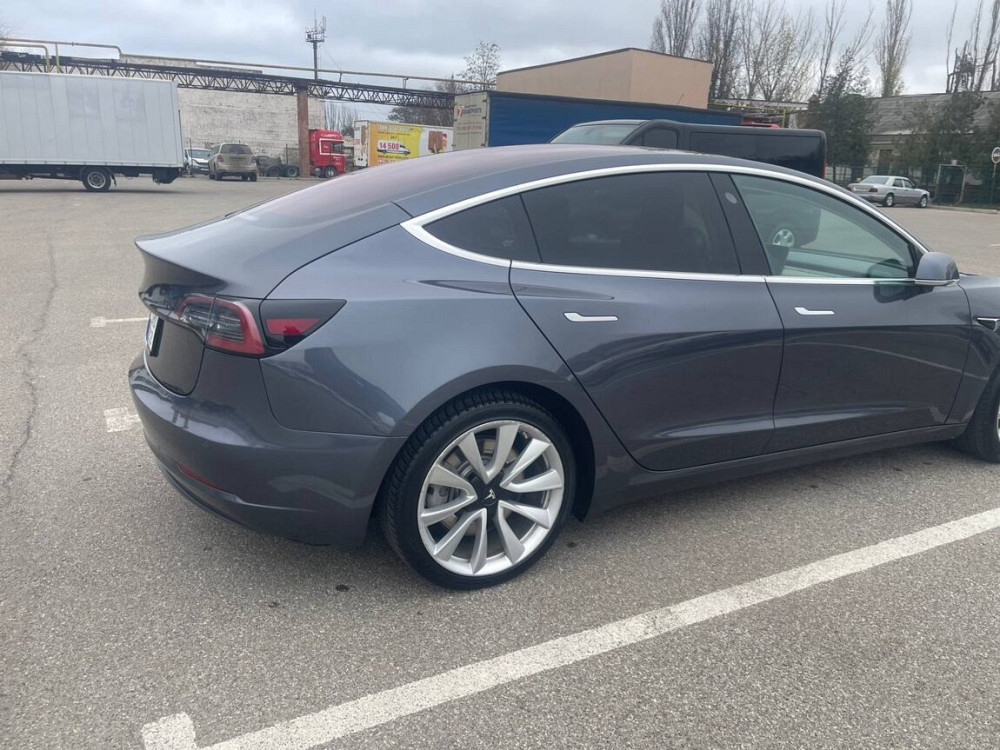Tesla Model 3 2018 год Тирасполь Тирасполь - изображение 6
