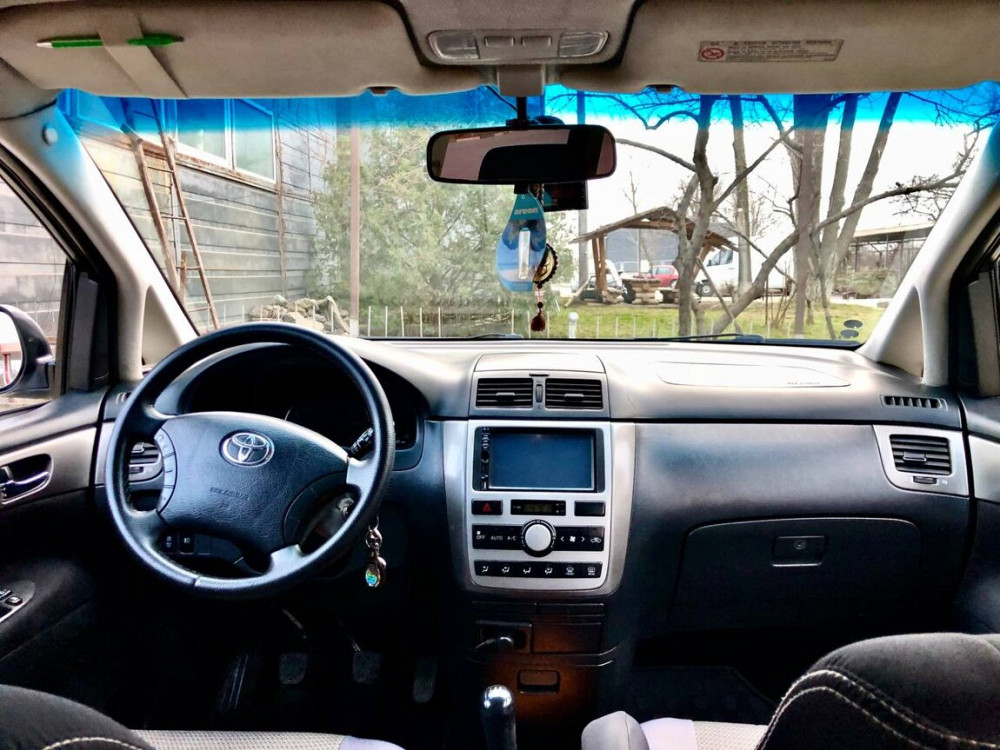 Toyota Avensis Verso 2004 год Рыбница Rîbnița - fotografie 2
