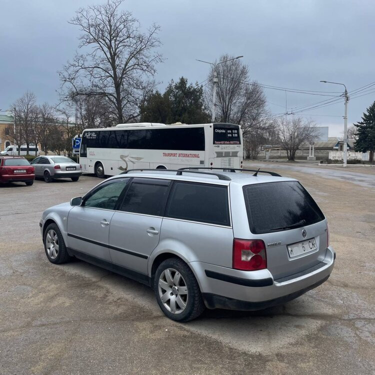Volkswagen Passat 2003 год Тирасполь Tiraspol - fotografie 9
