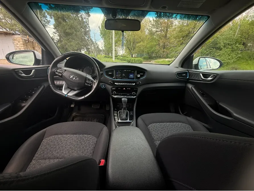 Hyundai Ioniq 2019 год Резина Rezina - fotografie 3