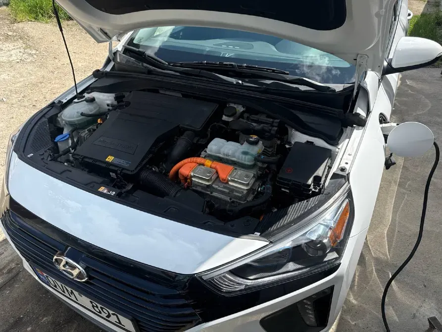 Hyundai Ioniq 2019 год Резина Rezina - fotografie 5