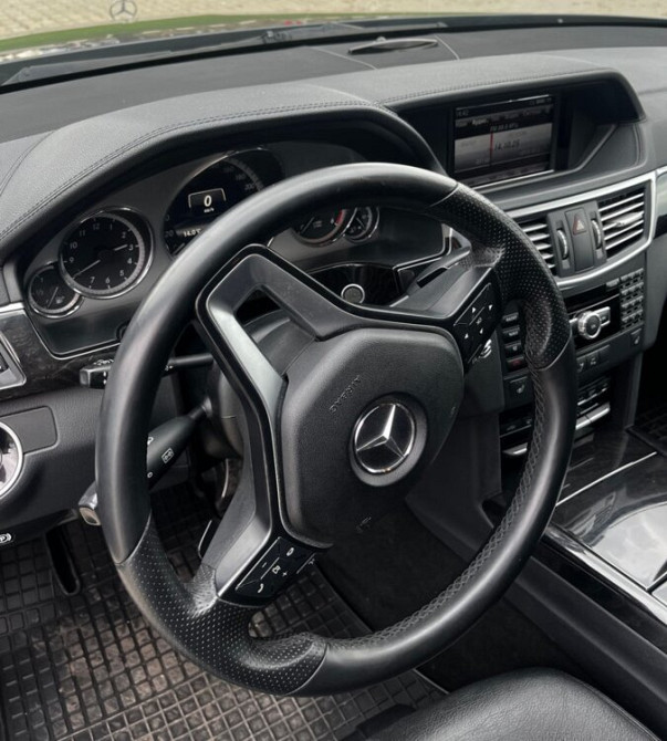 Mercedes E-Class 2013 год Кишинёв Кишинёв - изображение 5