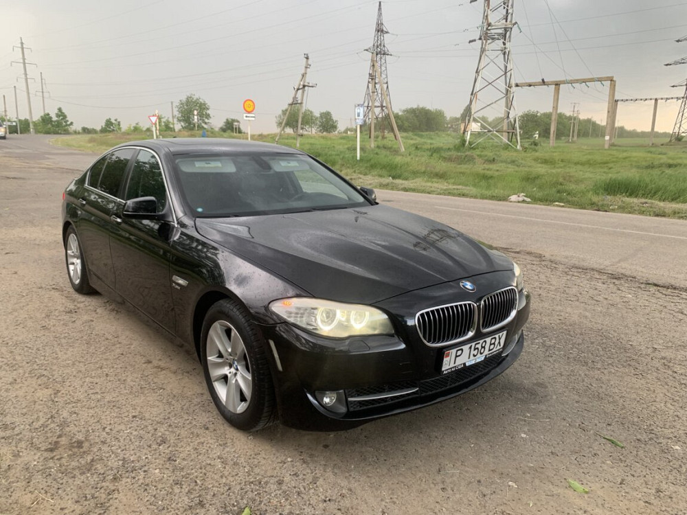 BMW 5 Series 2012 год Парканы Парканы - изображение 1